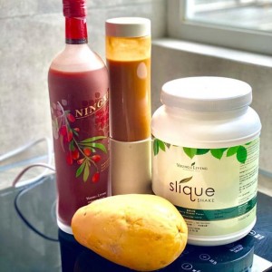 我的秘密武器 寧夏紅+Slique Shake *