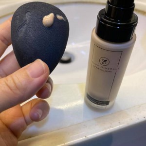 天然礦物彩妝-粉底液（購自美國NFR)